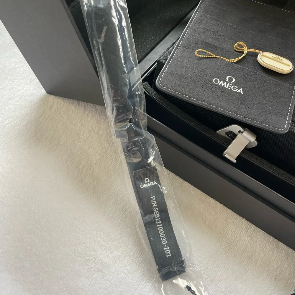 OMEGA SPEEDMASTER PROFESSIONAL MOONWATCH 1861 QUADRUPLE BOX COMPLETE SET…
